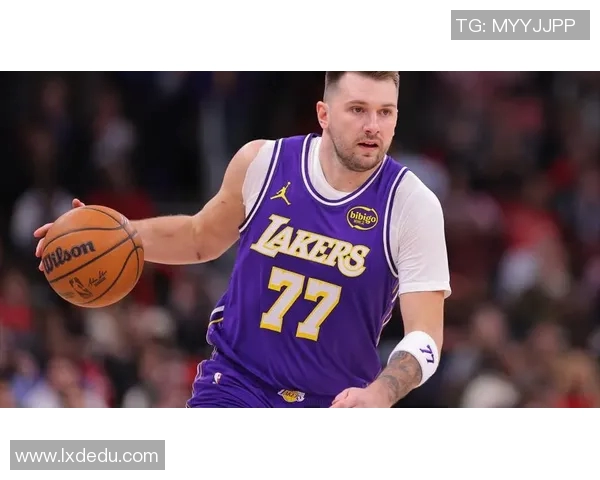 东契奇轰动全场精彩表现集锦 带领球队逆袭再创辉煌